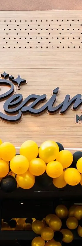 Motel Rezime，位于泽尼察的酒店