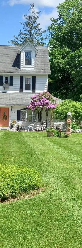 Elegantly English Catskills，位于利伯蒂的酒店