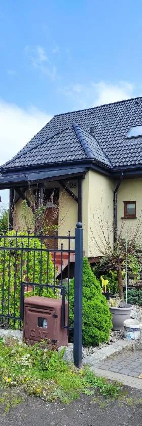 Przyjazny Domek，位于塔尔诺夫斯凯古雷的酒店