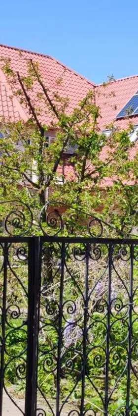 Village Garden Family Guest House，位于Tiszakanyár的酒店