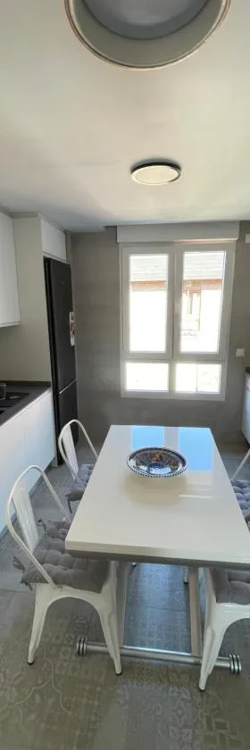 Apartamento Recién Reformado en Somo junto iglesia，位于擞莫的酒店
