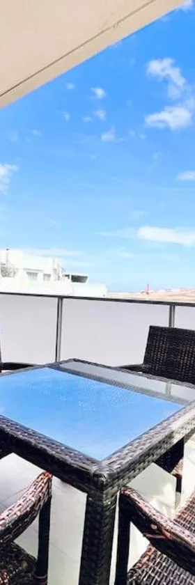 Sea View 2-bedrooms Apartment，位于拉特吉塔的酒店