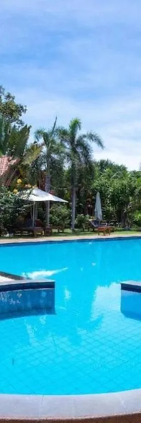 Bangsaray Village Resort，位于Ban Nong Chap Tao的酒店