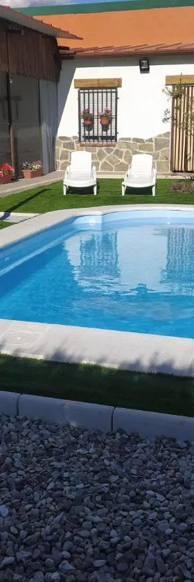 Casa Rural VUT El Rincón de Eulogio，位于El Torno的酒店