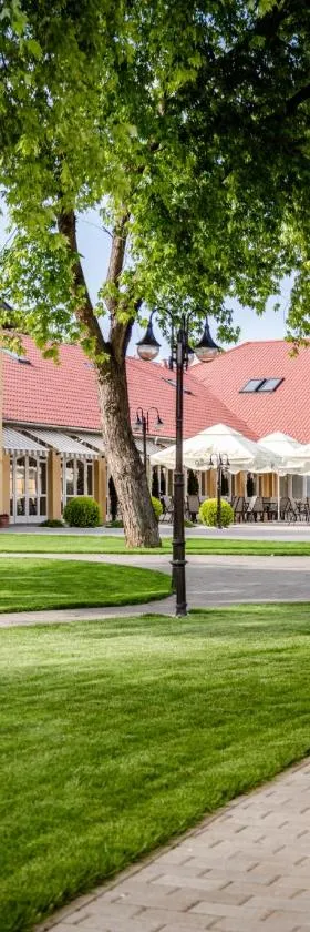 EPRESPARK Panzió，位于韦切什的酒店