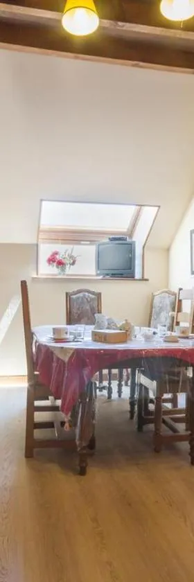 Au Logis des Hirondelles，位于Molphey的酒店