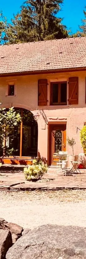 Domaine du Pré-Saint-Georges，位于Taintrux的酒店