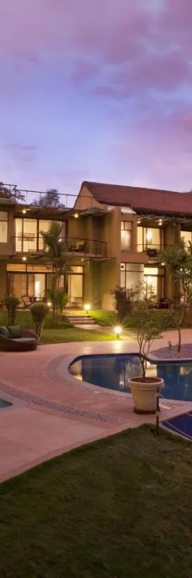 Waterwoods Lodge Kabini，位于Begūr的酒店
