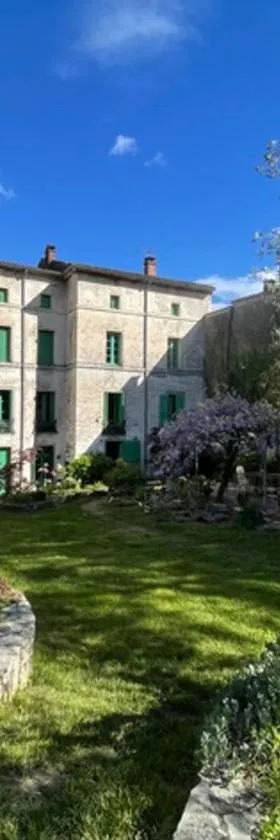 La maison odette，位于Aulas的酒店