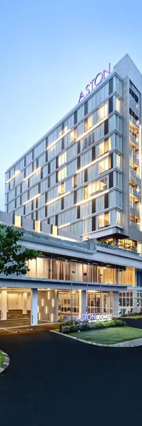 Aston Sidoarjo City Hotel & Conference Center，位于诗都阿佐的酒店