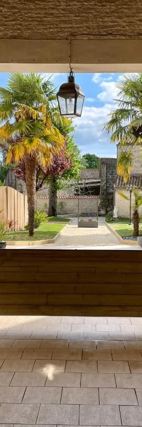 Domaine de l'Angélique - Loft avec SPA privatif - Marais poitevin entre Niort et La Rochelle，位于Arçais的酒店