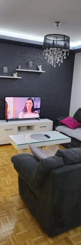 Apartman LUX BRUS，位于Brus的酒店