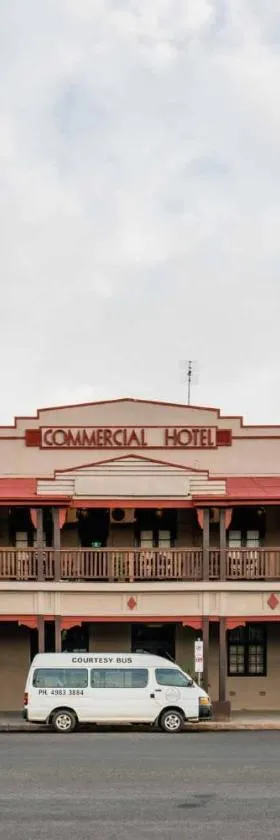 Commercial Hotel，位于Clermont的酒店
