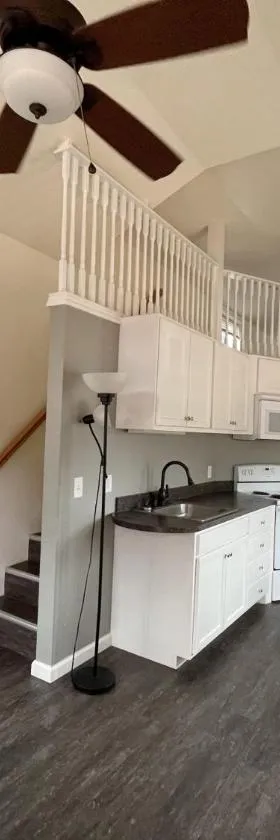 Alder Tiny Home，位于伍德兰帕克的酒店