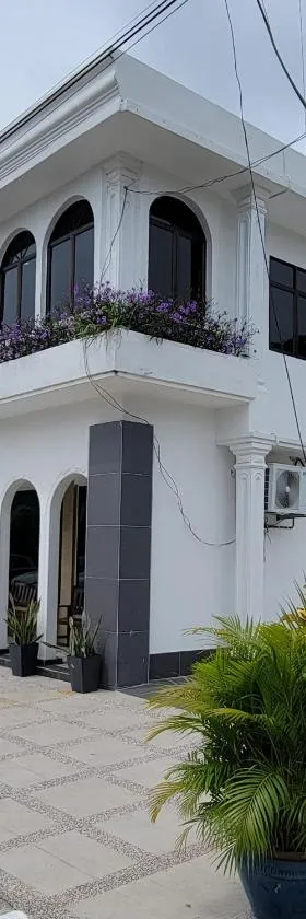 HOTEL SHAFURA 3，位于Cukai的酒店
