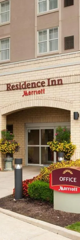 Residence Inn by Marriott St. Louis Downtown，位于圣路易斯的酒店