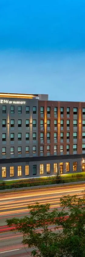 Fairfield Inn & Suites by Marriott Boston Waltham，位于沃尔瑟姆的酒店