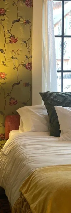 The Four Pillars Farmstead，位于Whiting的酒店