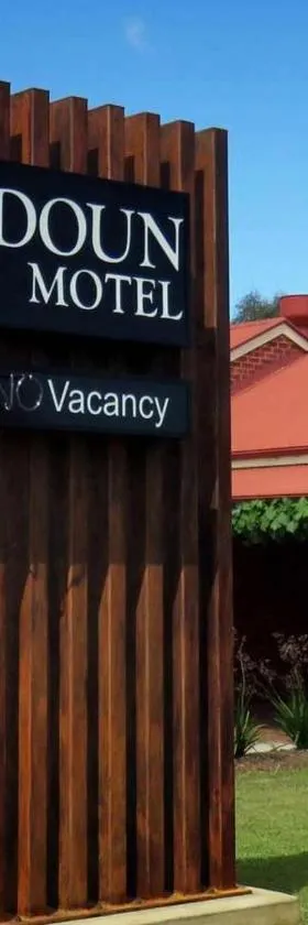 The Lydoun Motel，位于奇尔特恩的酒店