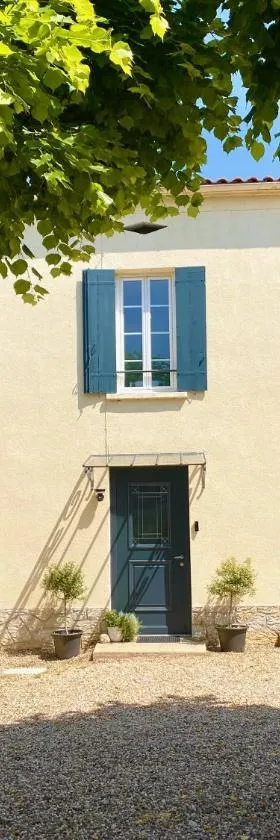 Le Portanel，位于埃梅的酒店