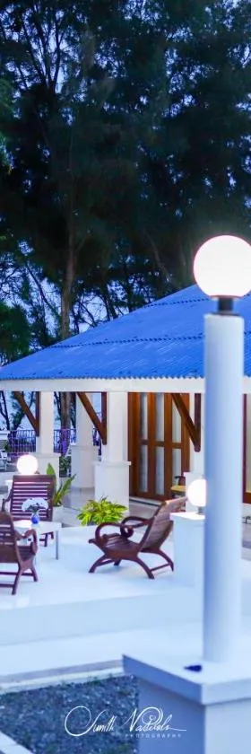Ceylonta Beach Resort and Spa，位于汉班托塔的酒店