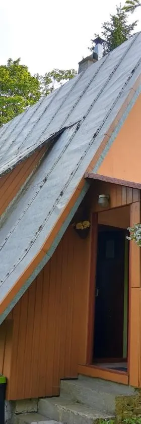 ELDORADO - całoroczny domek wakacyjny 35 km od Krakowa，位于Stróża的酒店