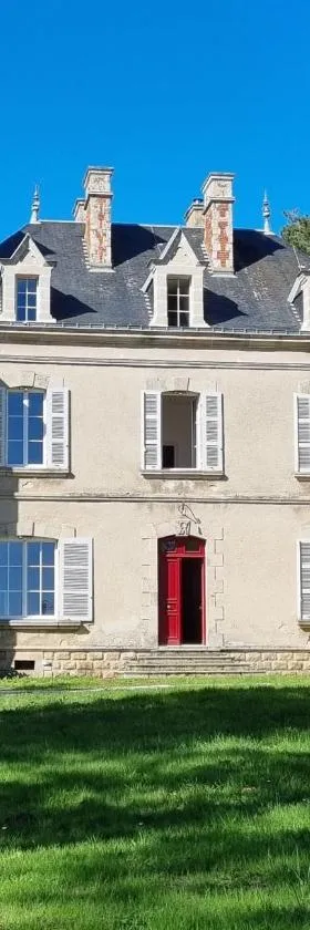 Chambres d'hôtes Château de Saint Etienne du Bois，位于Saint-Étienne-du-Bois的酒店