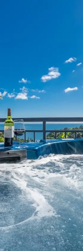 Palm Beach Cottage with Private Spa Pool，位于棕榈滩的酒店