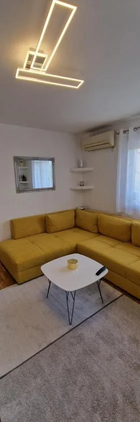APARTMAN MAOR，位于维斯科沃的酒店