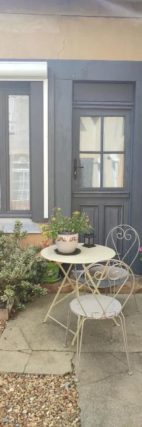 Chambre d hote，位于Bonnétable的酒店