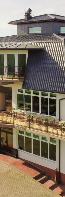Hotel Kliper，位于弗瓦迪斯瓦沃沃的酒店