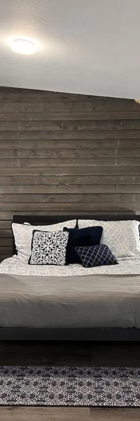 Rustic Retreat Cottage，位于佩森的酒店