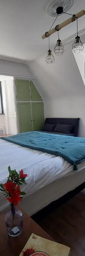 L'échappée, Chambres et Tables d'hôtes，位于莫尔莱的酒店