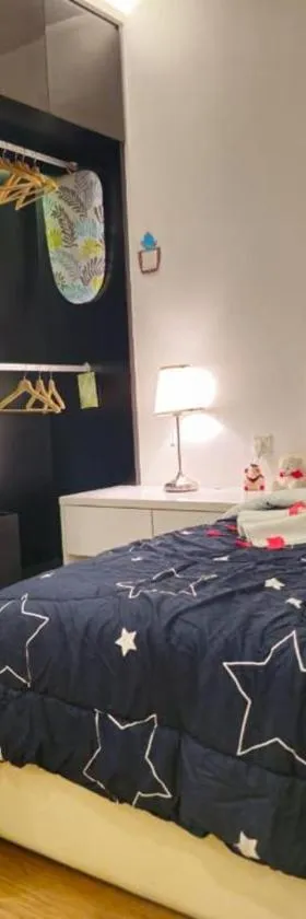 DE - Symphony Tower Studio 浪漫风格与舒适凉爽的民宿，位于Kampong Baharu Balakong的酒店