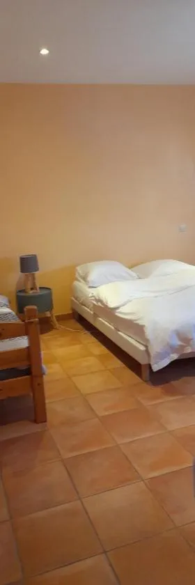 Villa natasa，位于萨朗科的圣洛朗的酒店