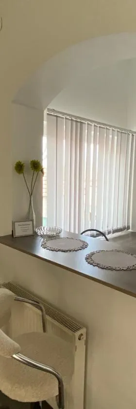 Tocc Apartman，位于贾尔的酒店