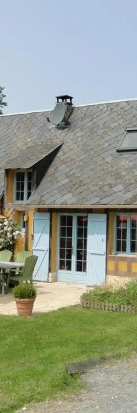 Le Pressoir，位于Cresseveuille的酒店