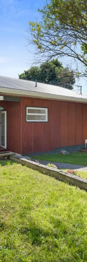 Seaside Chalet Papamoa，位于帕帕莫阿的酒店