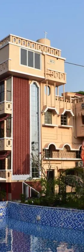 SHELDON RESORT & SPA，位于Phalta的酒店