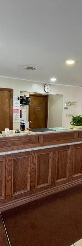 Village Inn，位于艾达的酒店