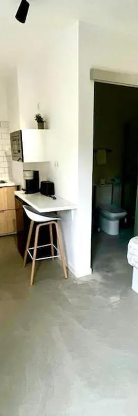 Estudio centro Villanueva Cañada，位于卡尼亚达新镇的酒店