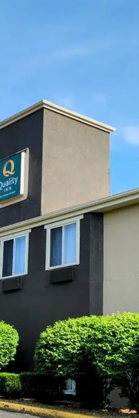 Quality Inn Brunswick Cleveland South，位于Brunswick的酒店