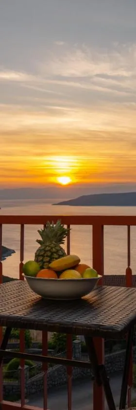 Luxury Seaview Apartment，位于Juraši的酒店