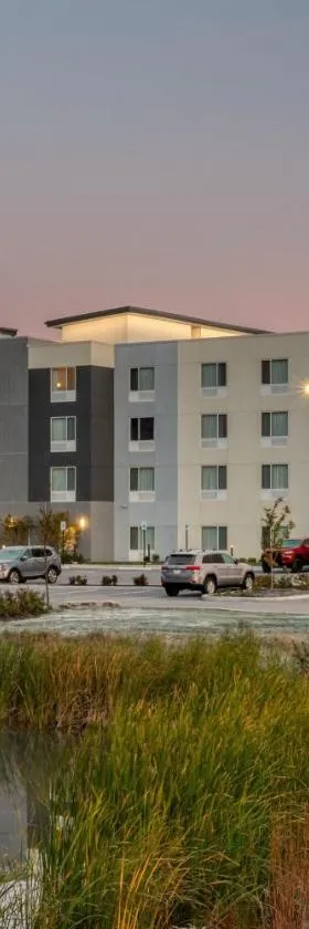 TownePlace Suites by Marriott Indianapolis Airport，位于印第安纳波利斯的酒店