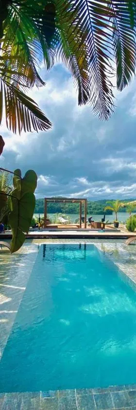 Villa Pantai Secret Place，位于Miracatu的酒店