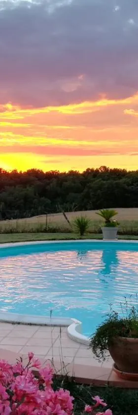 Les Hauts de Grazac, Chambres et Tables d'hôtes，位于Grazac的酒店
