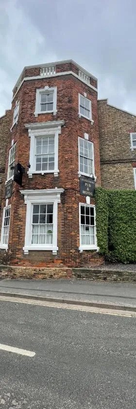The Exchange Hotel，位于布里格的酒店