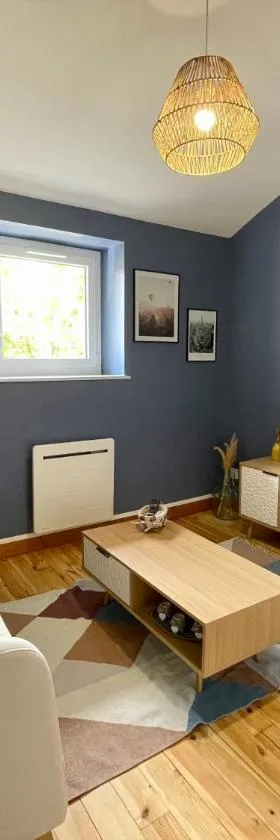 Studio cosy en pleine campagne，位于Messimy的酒店