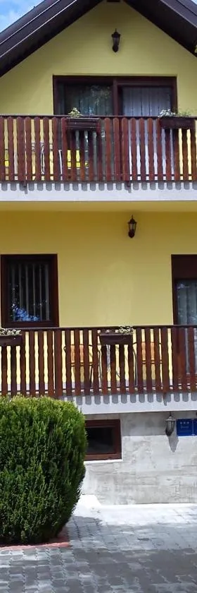 Guest House Buk Rastoke，位于斯诺基的酒店
