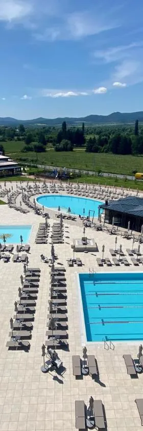 Kings' Valley Medical & Spa Hotel，位于卡赞勒克的酒店